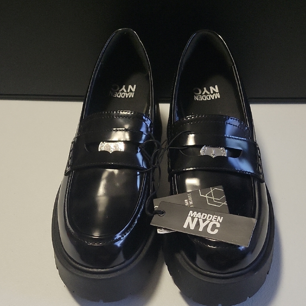 Madden NYC Black Patent Leather Penny Loafers 1 - Picture 2 of 7